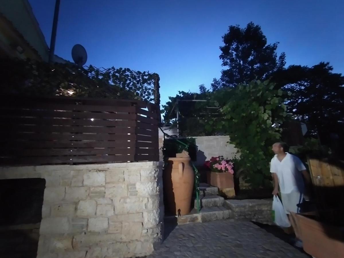 Stonemakers Hide Karyotikon Exterior foto